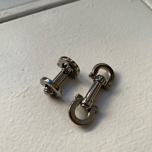 Salvatore Ferragamo Other - Salvatore Ferragamo Gancini Cufflinks